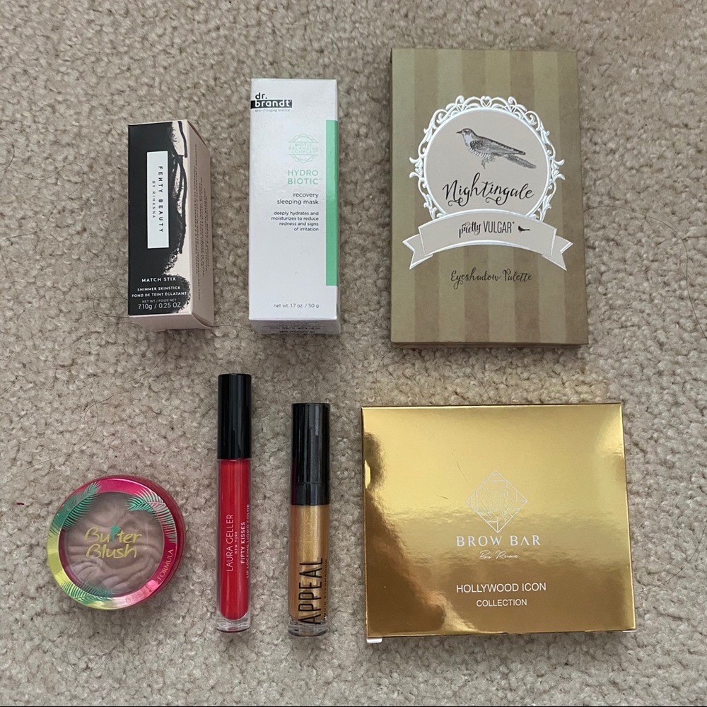 Makeup bundle